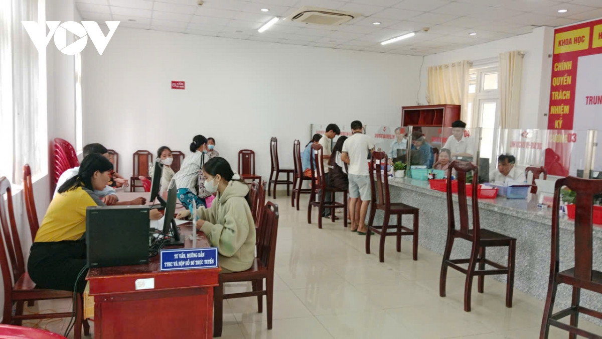 Dong thap chi 2.714 ty dong cho cac truong hop nghi viec theo nghi dinh 178 va 67 hinh anh 1