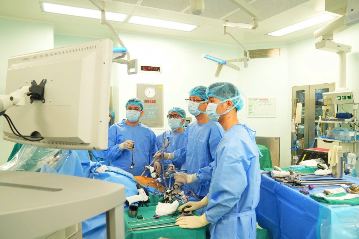 nghi quyet 72 khoa hoc va cong nghe la dong luc phat trien nen y te hien dai hinh anh 2