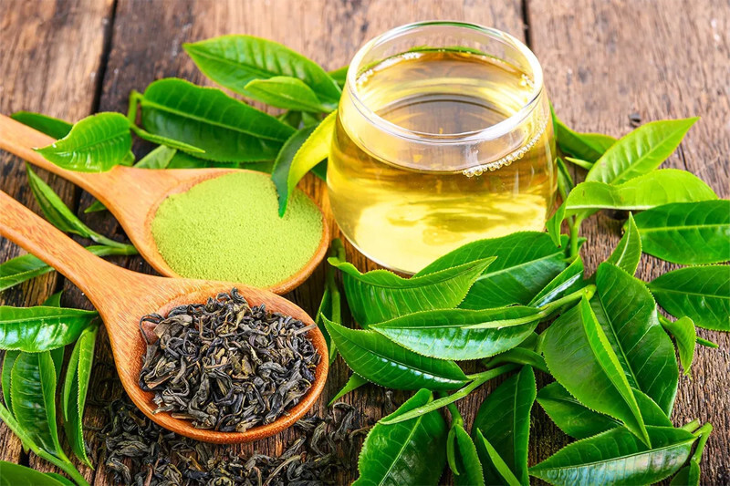 Không uống nước trà ngay sau khi ngủ dậy.