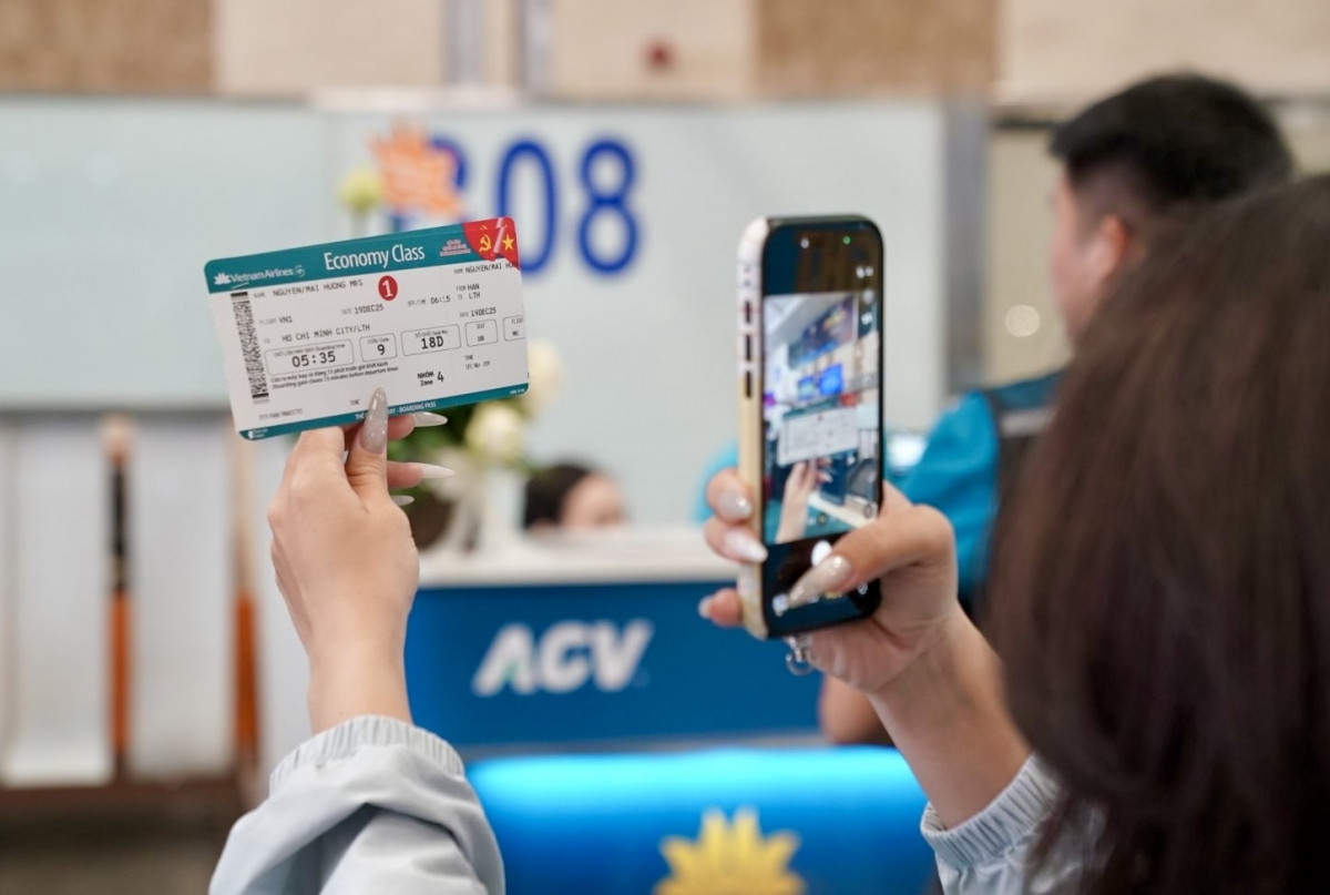 vietnam airlines thuc hien chuyen bay cho khach dau tien tai san bay long thanh hinh anh 4
