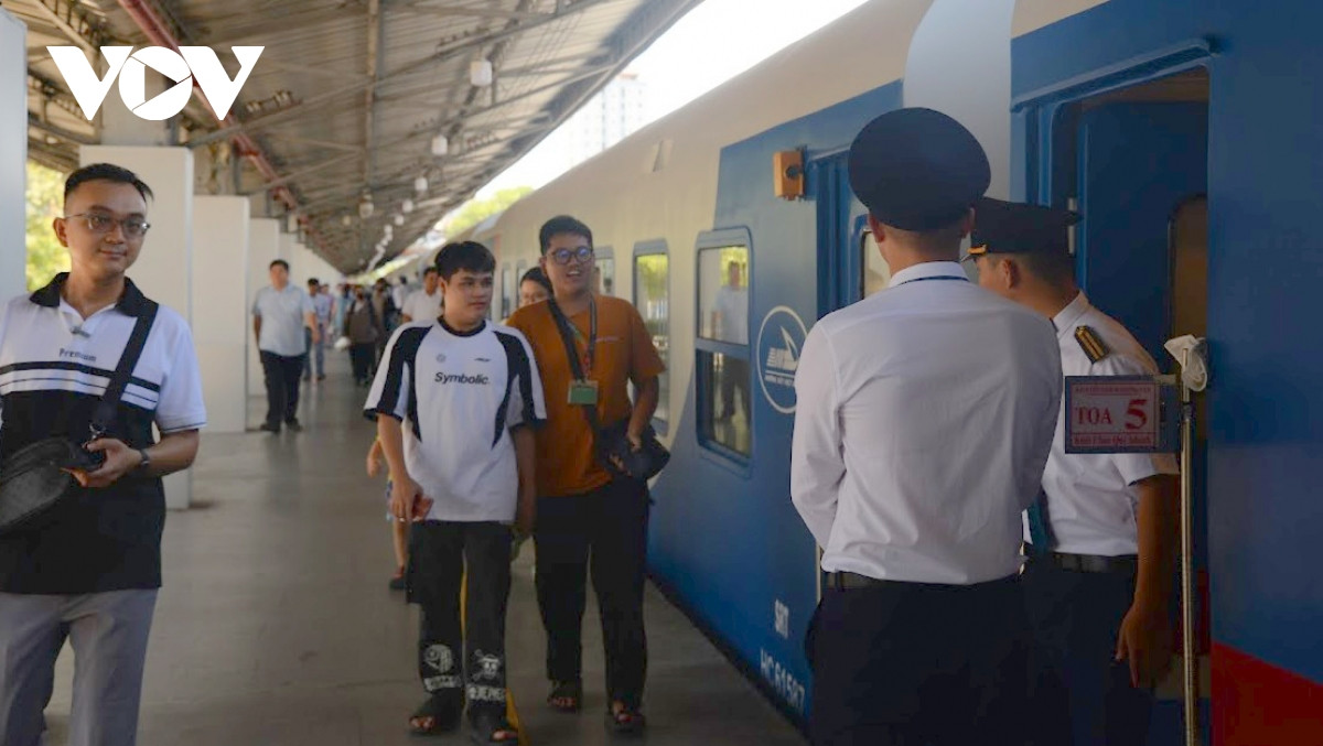 nghỉ tết dương lịch 4 ngày, ngành đường sắt tăng thêm 20.000 chỗ hình ảnh 1 nghi tet duong lich 4 ngay, nganh duong sat tang them 20.000 cho hinh anh 1