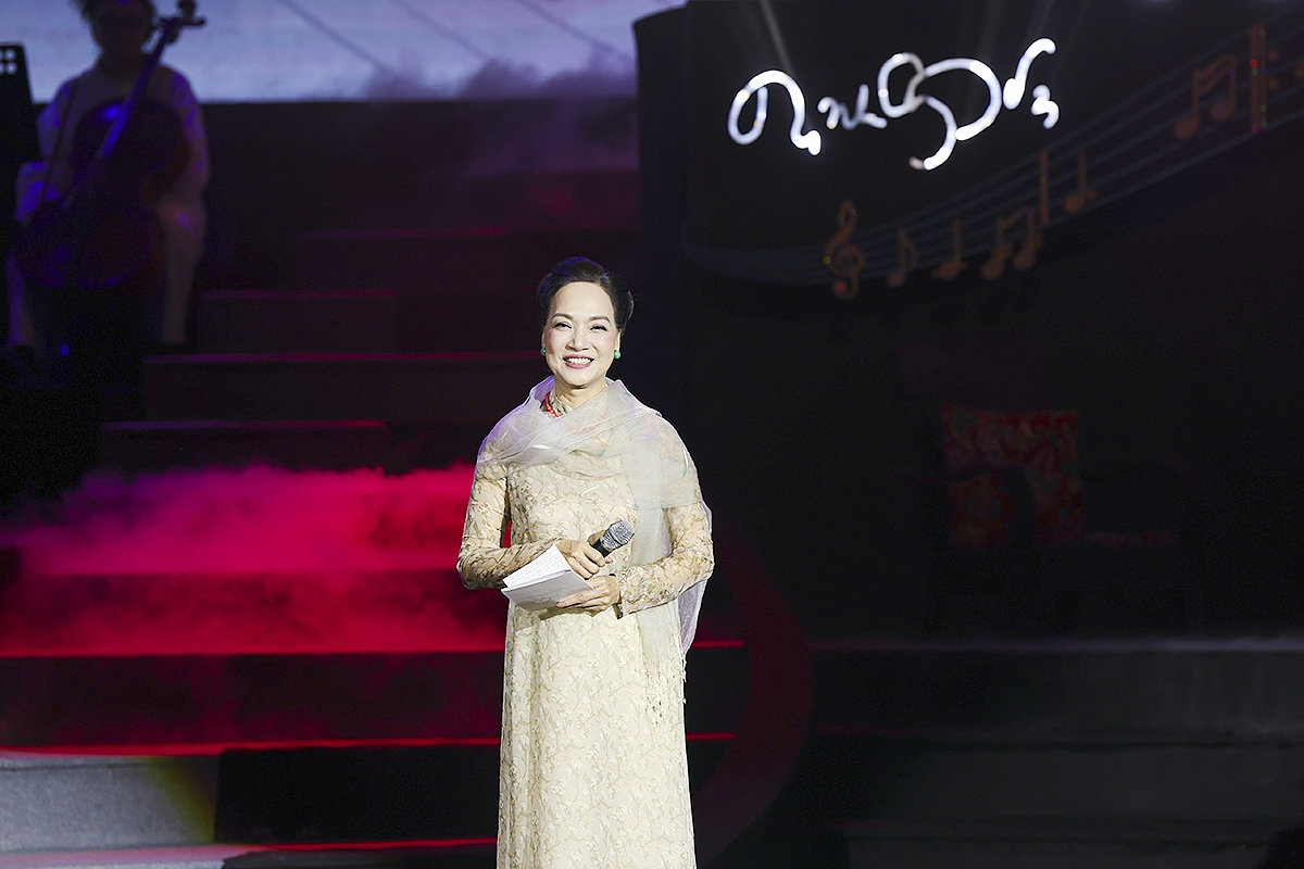 quang hà và bằng kiều lần đầu song ca nhạc trịnh công sơn, phú quang hình ảnh 1 quang ha va bang kieu lan dau song ca nhac trinh cong son, phu quang hinh anh 1