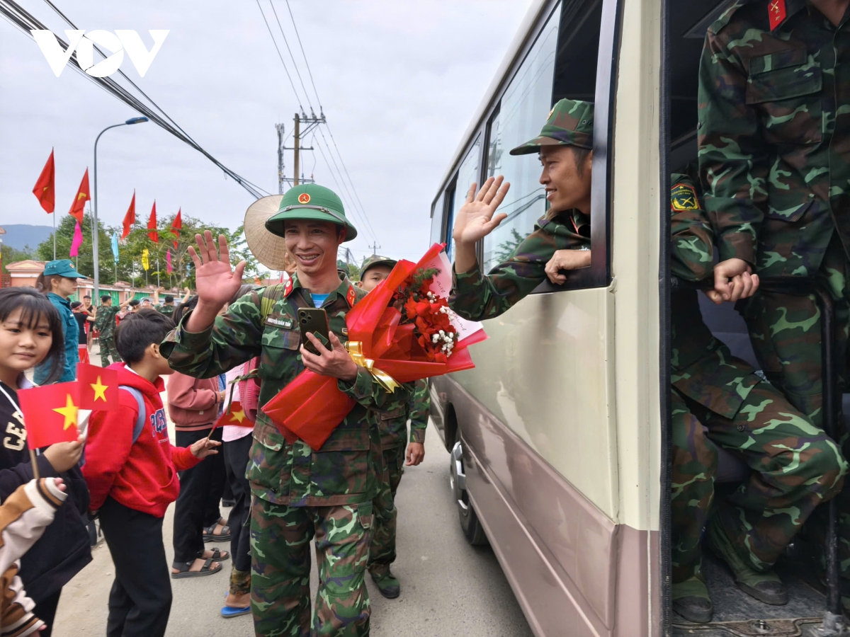 hoan thanh chien dich quang trung bo doi roi vung lu, nghia tinh con o lai hinh anh 11
