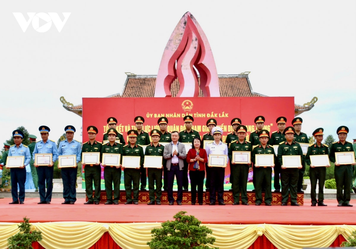 hoan thanh chien dich quang trung bo doi roi vung lu, nghia tinh con o lai hinh anh 14