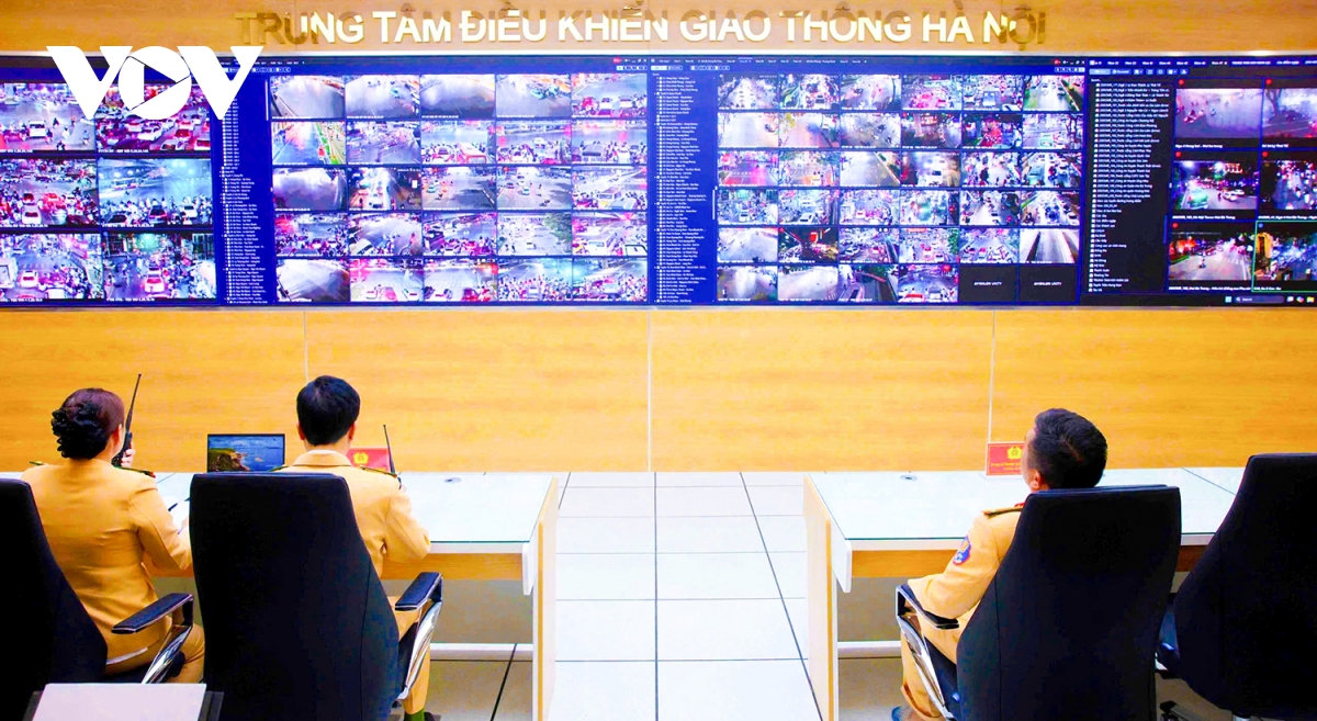 ha noi kich hoat gan 1.900 camera ai, phat nguoi hon 6.300 truong hop sau 1 thang hinh anh 1