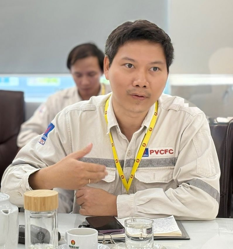 nha-may-thong-minh-dau-tien-cua-petrovietnam-dau-an-dam-net-chuyen-doi-so-20251212103108.jpg