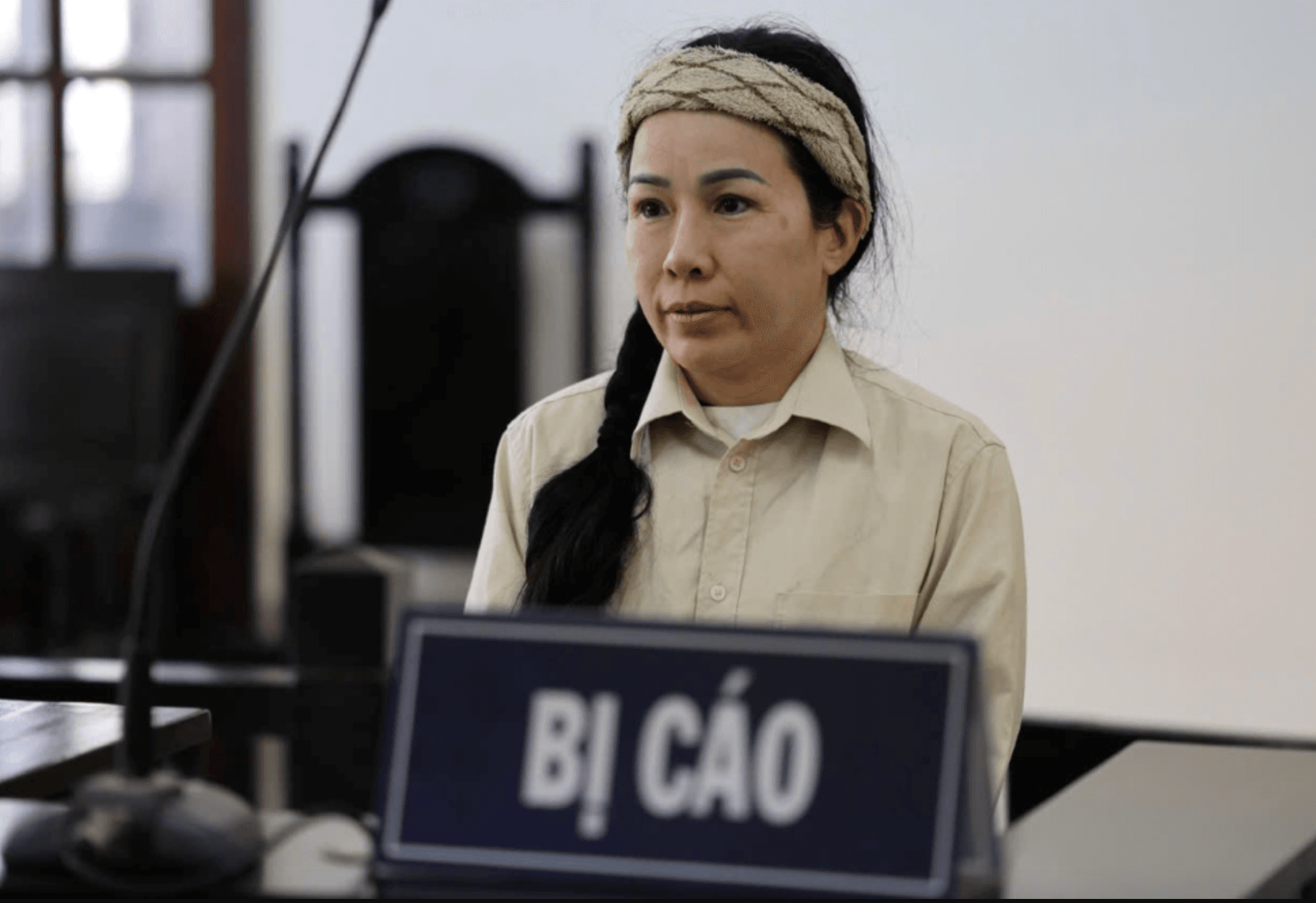 Bị cáo Đinh Thị Lan tại phiên toà. (Ảnh: Ý Linh)