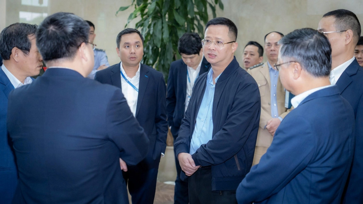 cục hàng không kiểm tra sân bay chuẩn bị phục vụ Đại hội Đảng và tết nguyên đán hình ảnh 3 cuc hang khong kiem tra san bay chuan bi phuc vu Dai hoi Dang va tet nguyen dan hinh anh 3