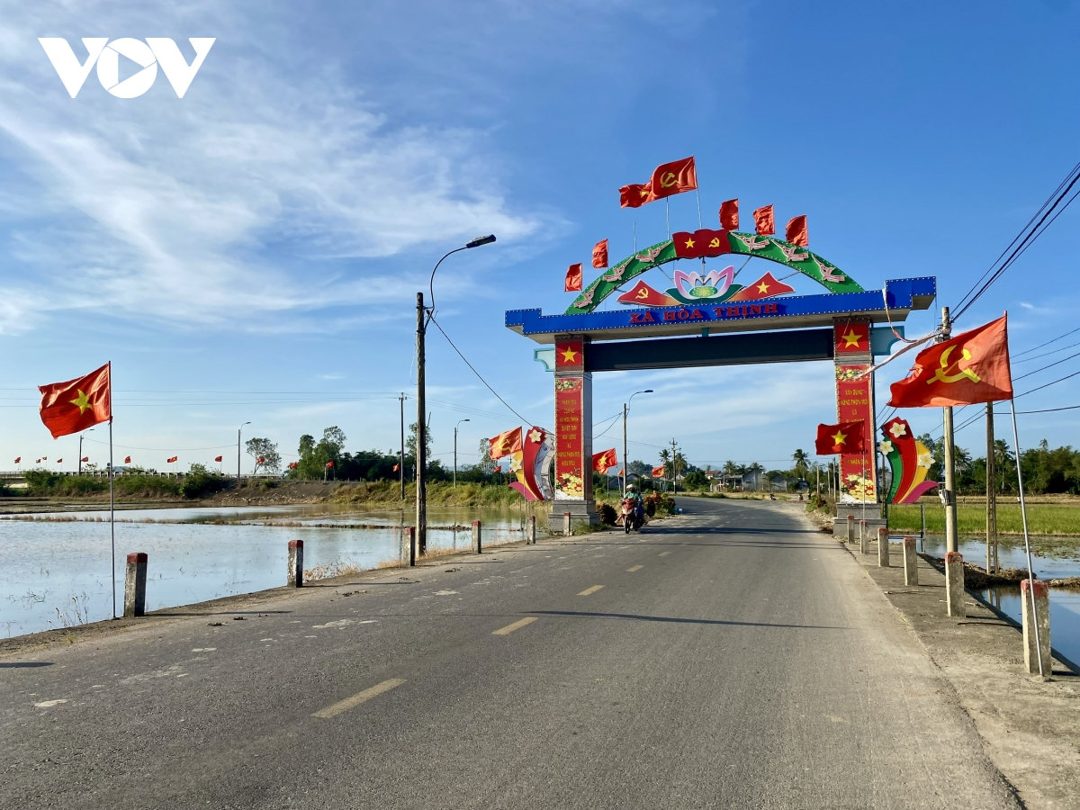 vùng lũ hoà thịnh hồi sinh - niềm tin, niềm vui hướng về Đại hội xiv của Đảng hình ảnh 1 vung lu hoa thinh hoi sinh - niem tin, niem vui huong ve Dai hoi xiv cua Dang hinh anh 1