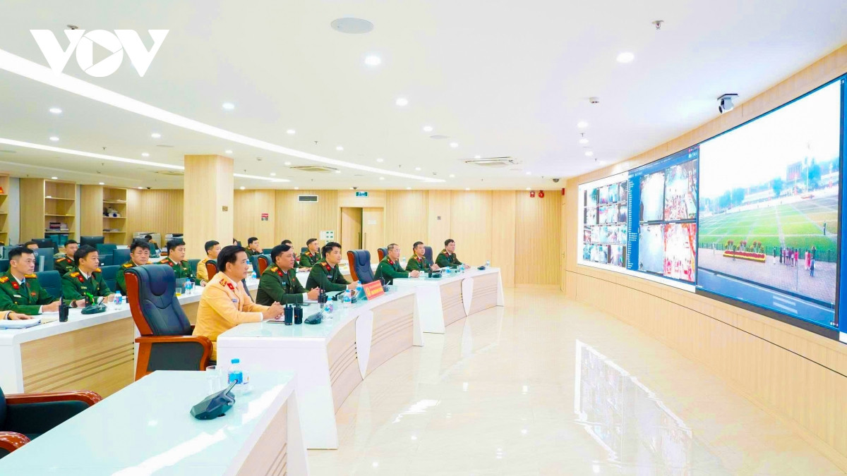 ha noi dung camera ai kich hoat lan song xanh dam bao atgt phuc vu Dai hoi xiv hinh anh 1