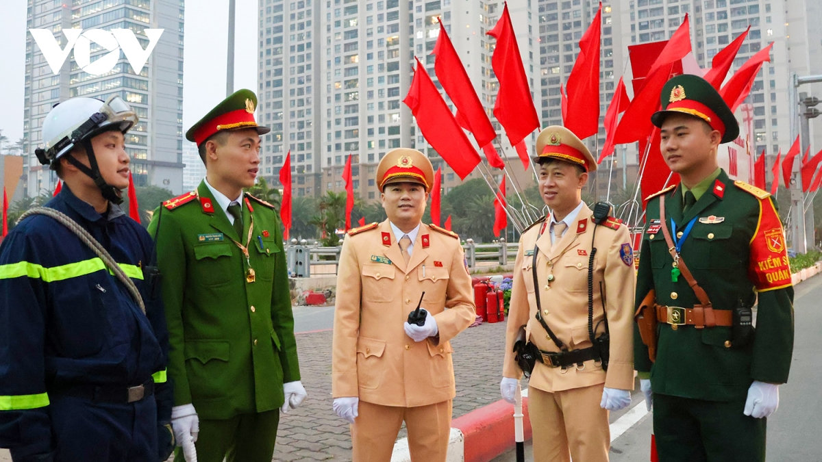 ha noi dung camera ai kich hoat lan song xanh dam bao atgt phuc vu Dai hoi xiv hinh anh 4