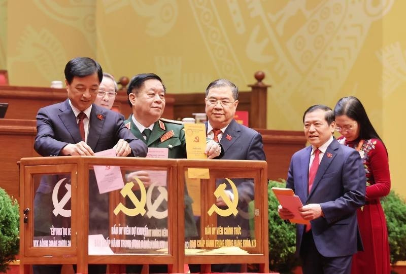 sáng nay, ban chấp hành trung ương Đảng khóa xiv tiến hành hội nghị lần thứ nhất hình ảnh 1 sang nay, ban chap hanh trung uong Dang khoa xiv tien hanh hoi nghi lan thu nhat hinh anh 1