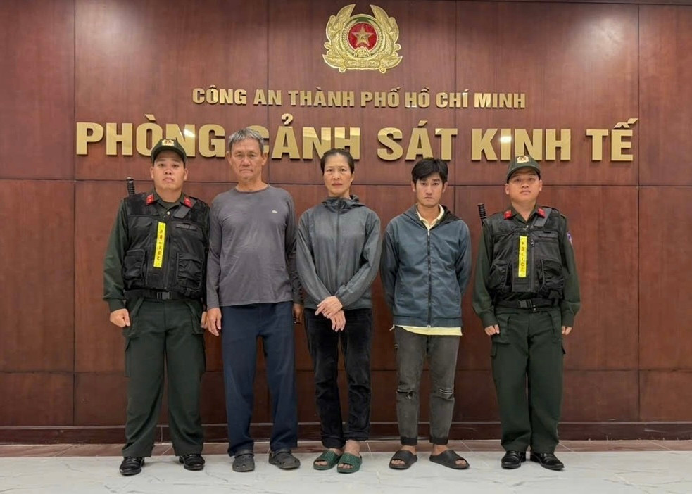 Hiển, Hành, Nghề tại cơ quan điều tra. (Ảnh: Công an TP.HCM)