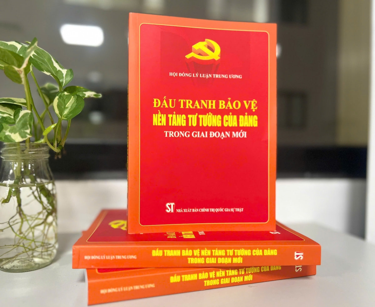 Đấu tranh bảo vệ nền tảng tư tưởng của Đảng trong giai đoạn mới hình ảnh 1 Dau tranh bao ve nen tang tu tuong cua Dang trong giai doan moi hinh anh 1