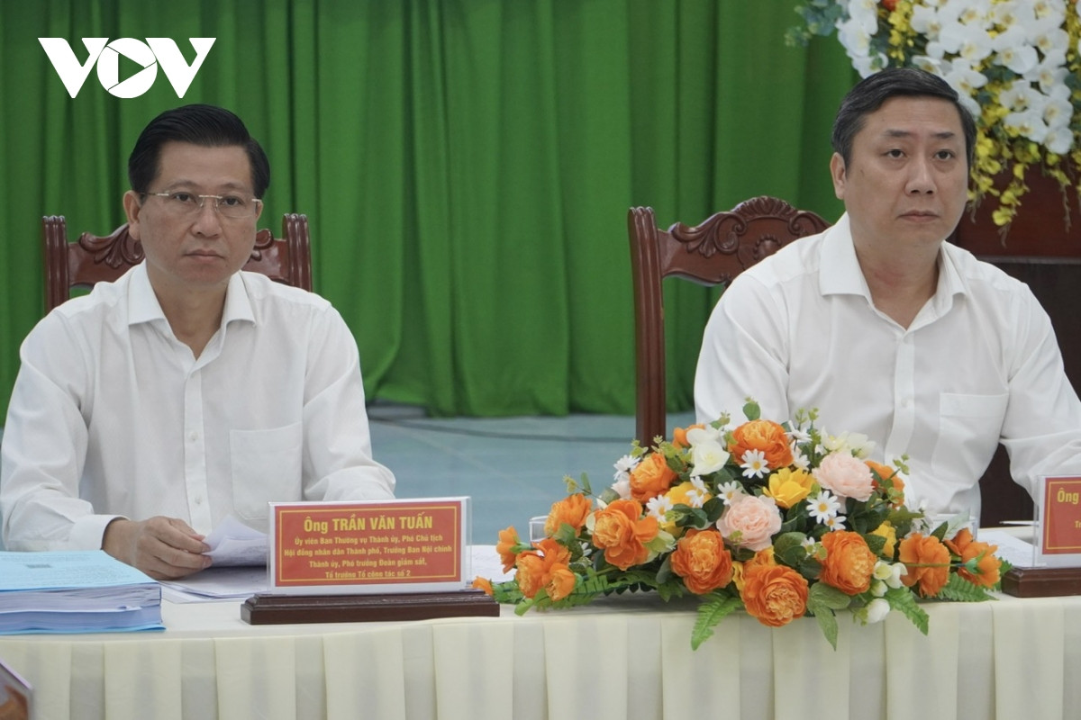 tp.hcm chuan bi bau cu som, dua thung phieu ra gian khoan dau khi hinh anh 4