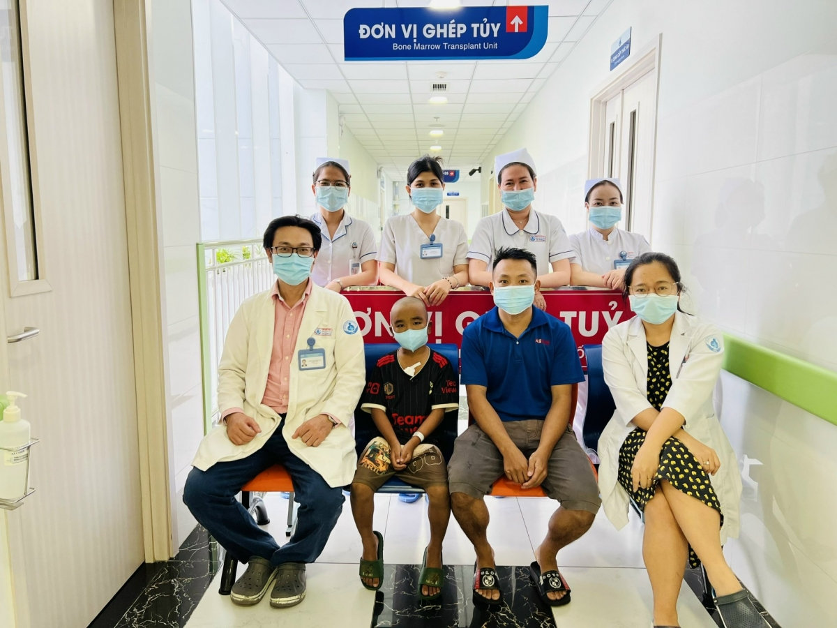 ghép tế bào gốc thành công, cứu sống bệnh nhi suy tủy mức độ nặng hình ảnh 3 ghep te bao goc thanh cong, cuu song benh nhi suy tuy muc do nang hinh anh 3