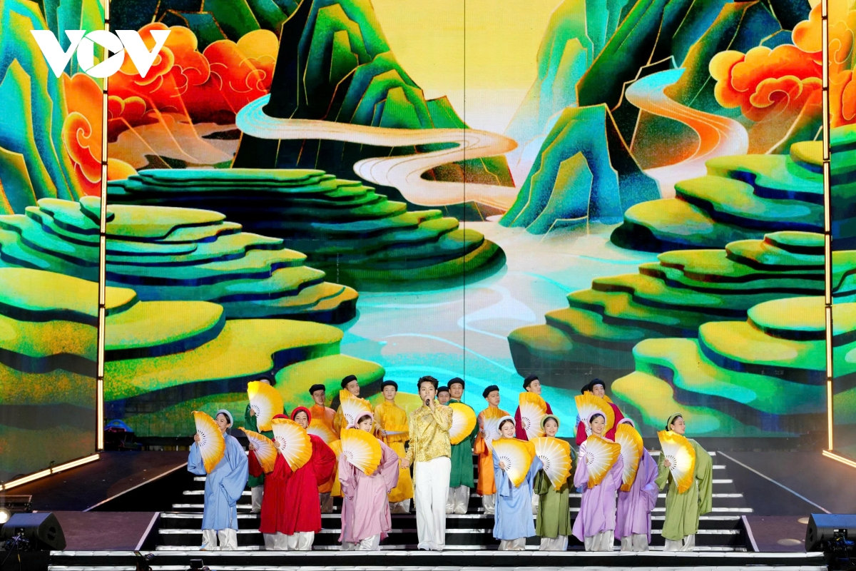 hoa nhac Anh sang thu hut hang nghin khan gia giua long thu do hinh anh 15