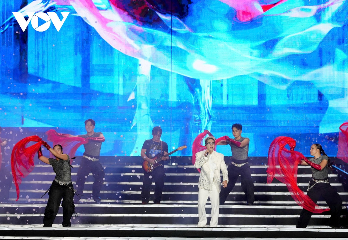 hoa nhac Anh sang thu hut hang nghin khan gia giua long thu do hinh anh 13