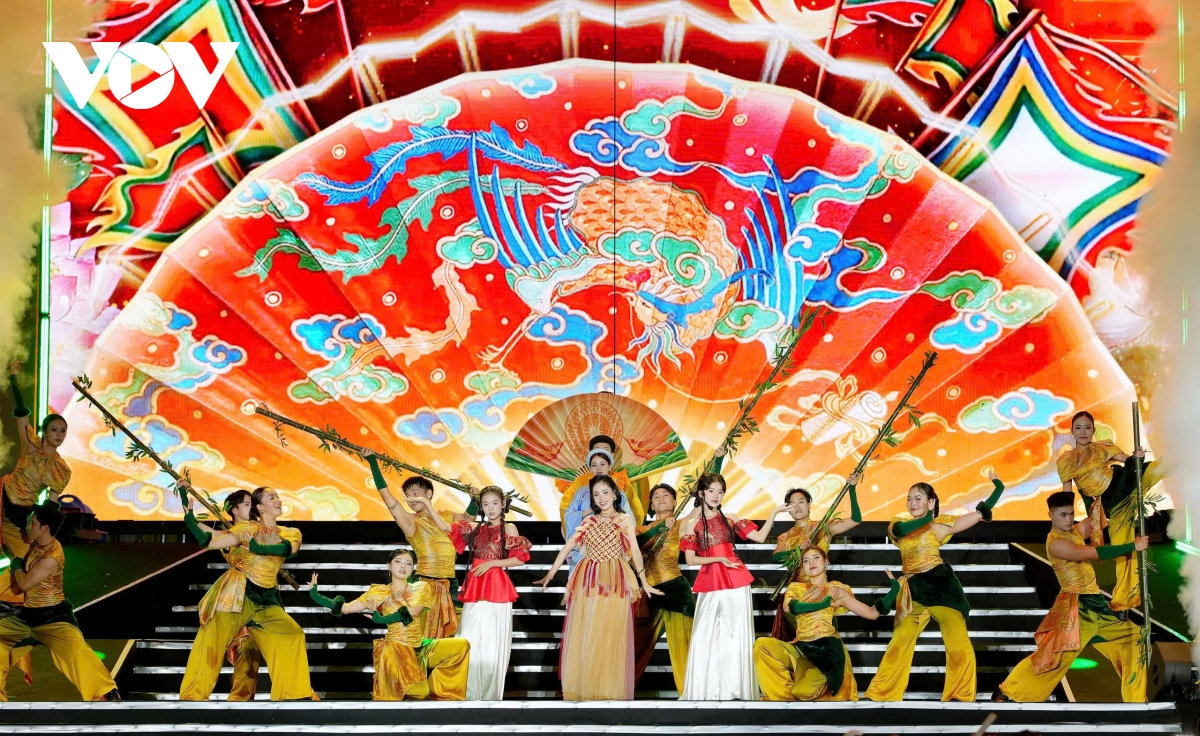 hoa nhac Anh sang thu hut hang nghin khan gia giua long thu do hinh anh 9