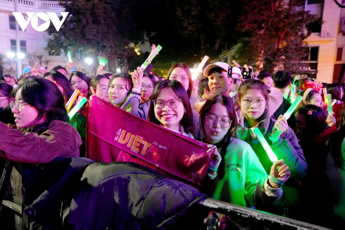 hoa nhac Anh sang thu hut hang nghin khan gia giua long thu do hinh anh 1