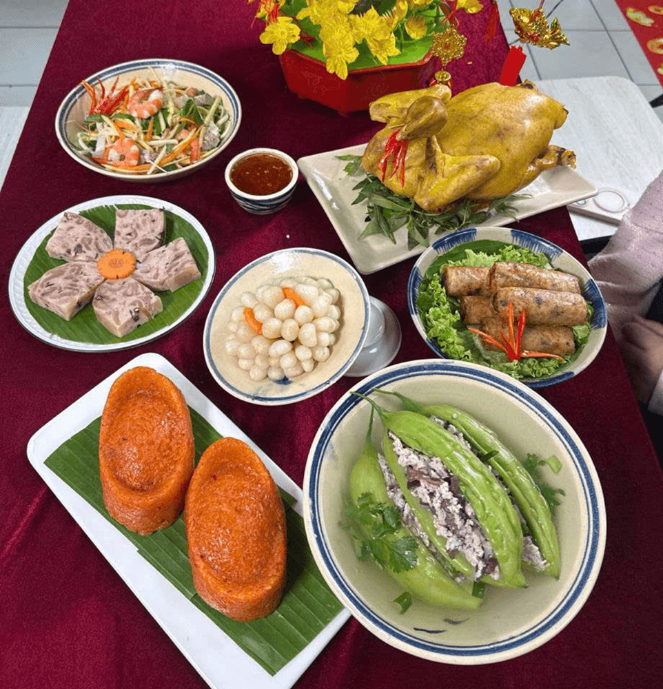 Mâm cúng ông Táo theo nhu cầu của khách tại siêu thị.
