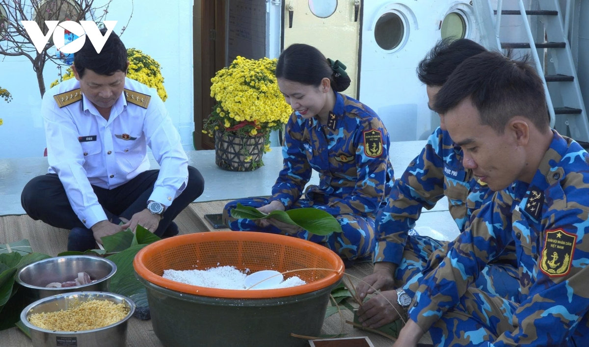 vung 3 hai quan moi con tau, moi tram la la chan thep bao ve mua xuan to quoc hinh anh 2