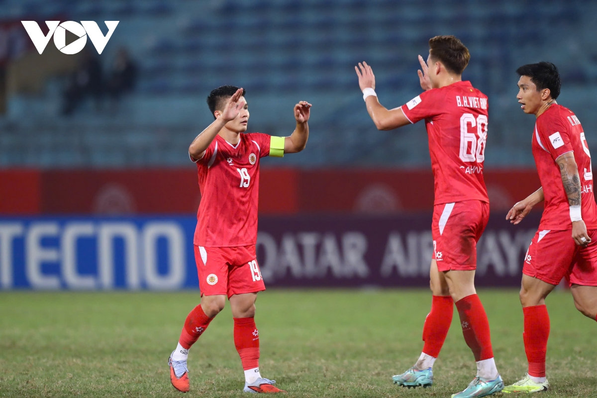 Dinh bac, quang hai toa sang giup clb cahn tien gan tu ket cup c2 chau A hinh anh 3