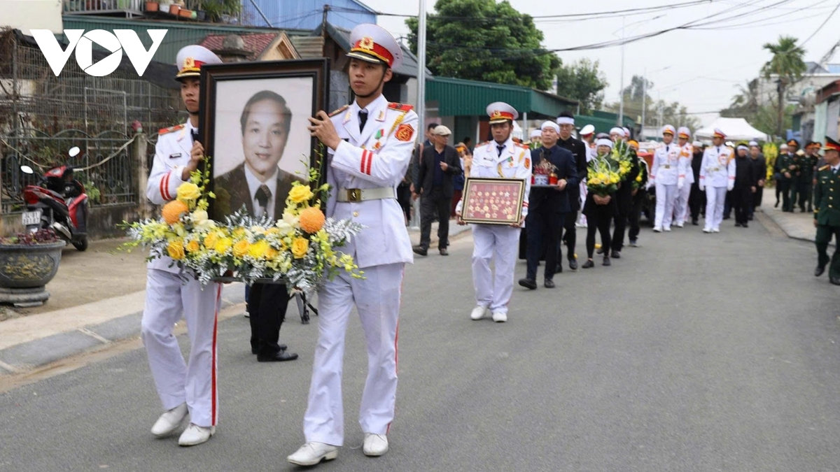 lễ an táng nguyên phó chủ tịch hội đồng bộ trưởng Đoàn duy thành tại quê nhà hình ảnh 1 le an tang nguyen pho chu tich hoi dong bo truong Doan duy thanh tai que nha hinh anh 1