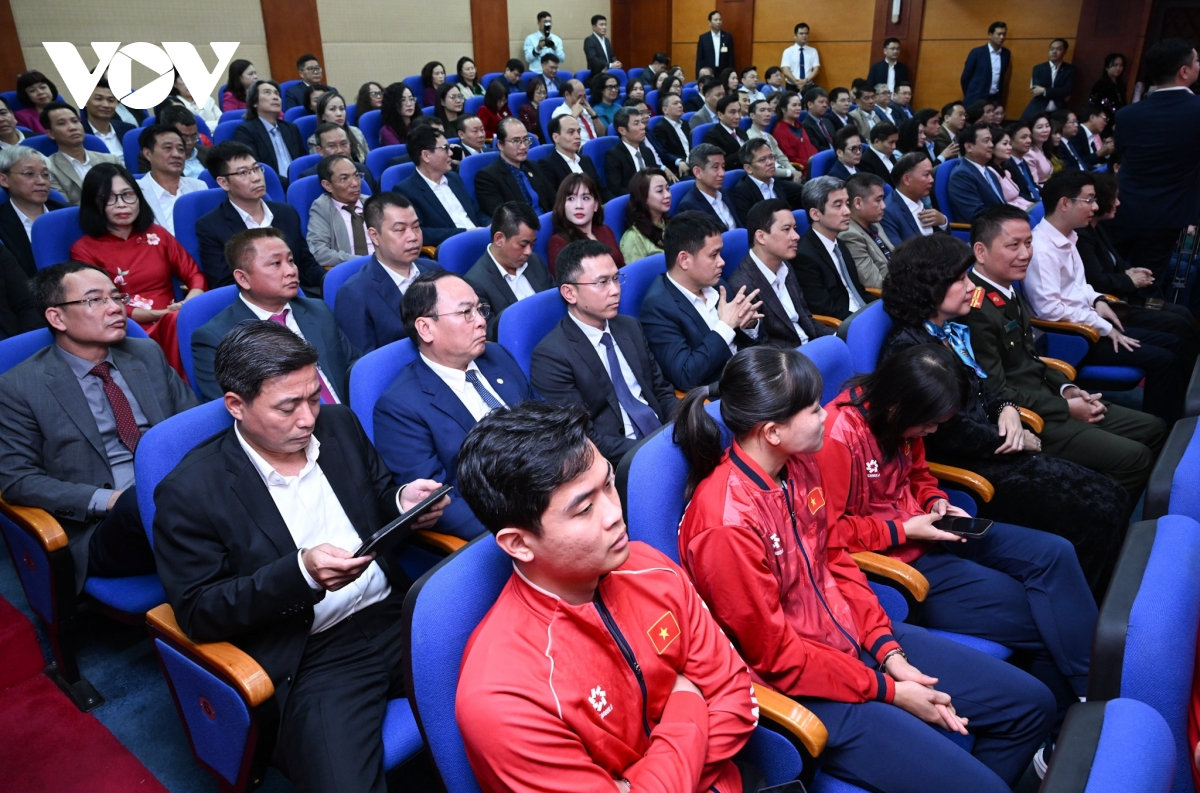 thủ tướng gặp mặt, chúc tết các nhà văn hóa, trí thức, văn nghệ sĩ, báo chí hình ảnh 3 thu tuong gap mat, chuc tet cac nha van hoa, tri thuc, van nghe si, bao chi hinh anh 3