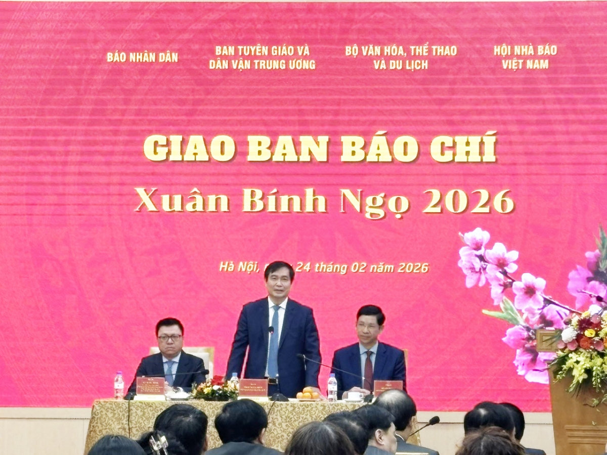giao ban bao chi xuan binh ngo nhiem vu thong tin tuyen truyen can mot buoc chuyen moi hinh anh 1
