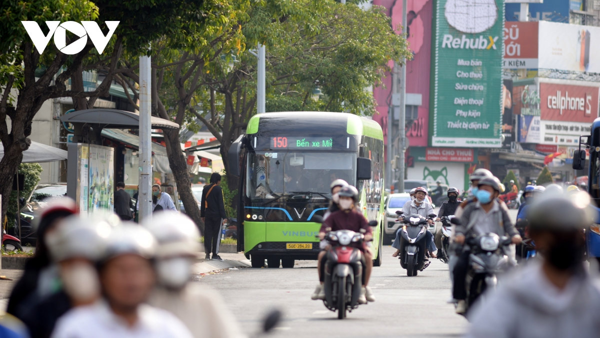 tp.hcm đưa vào hoạt động thêm 169 xe buýt điện từ 1 3 hình ảnh 2 tp.hcm dua vao hoat dong them 169 xe buyt dien tu 1 3 hinh anh 2