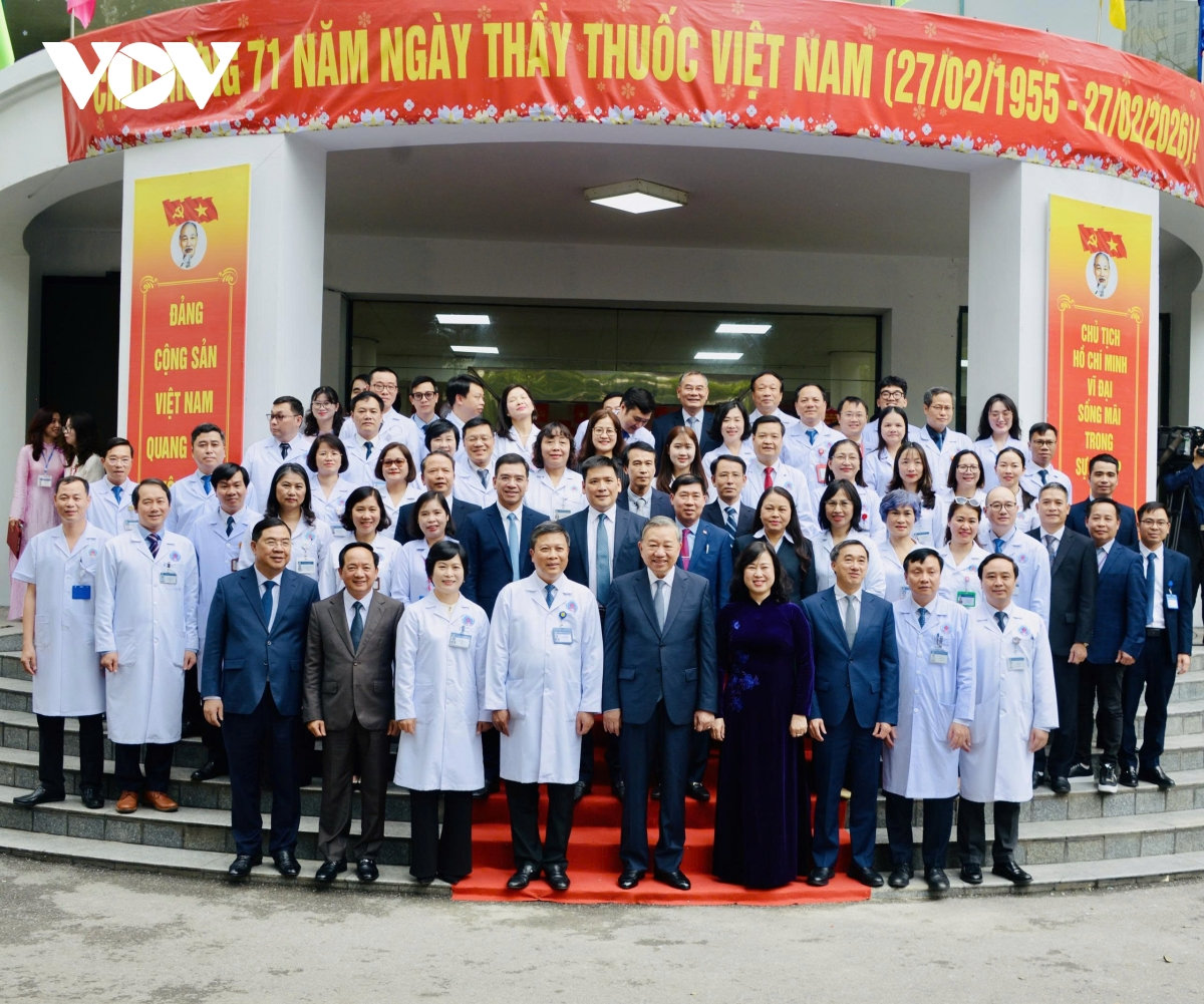 moi thay thuoc phai la diem tua cua nguoi benh trong nhung thoi khac kho khan nhat hinh anh 3