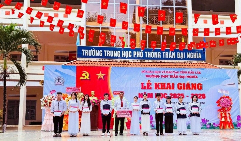 a1-dai-dien-agribank-chi-nhanh.jpg