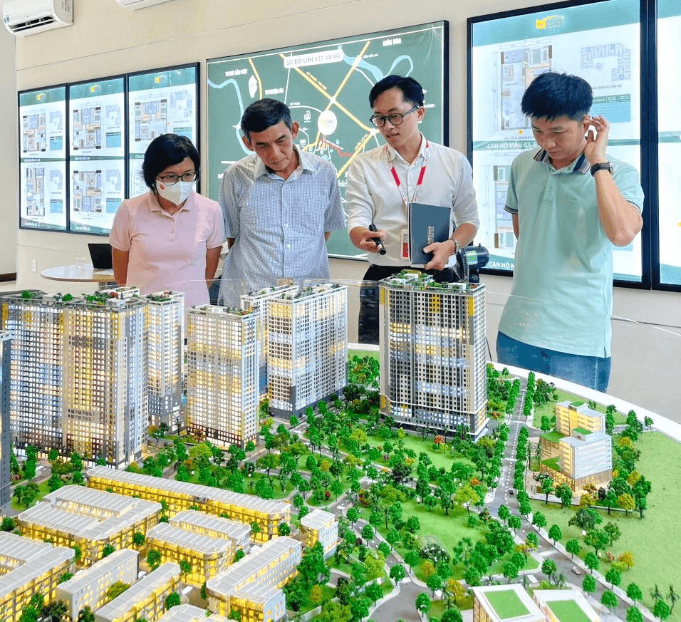 Lãi suất ngân hàng tăng khiến giao dịch bất động sản ở TP.HCM có dấu hiệu trầm lắng. (Ảnh: Đ.V)