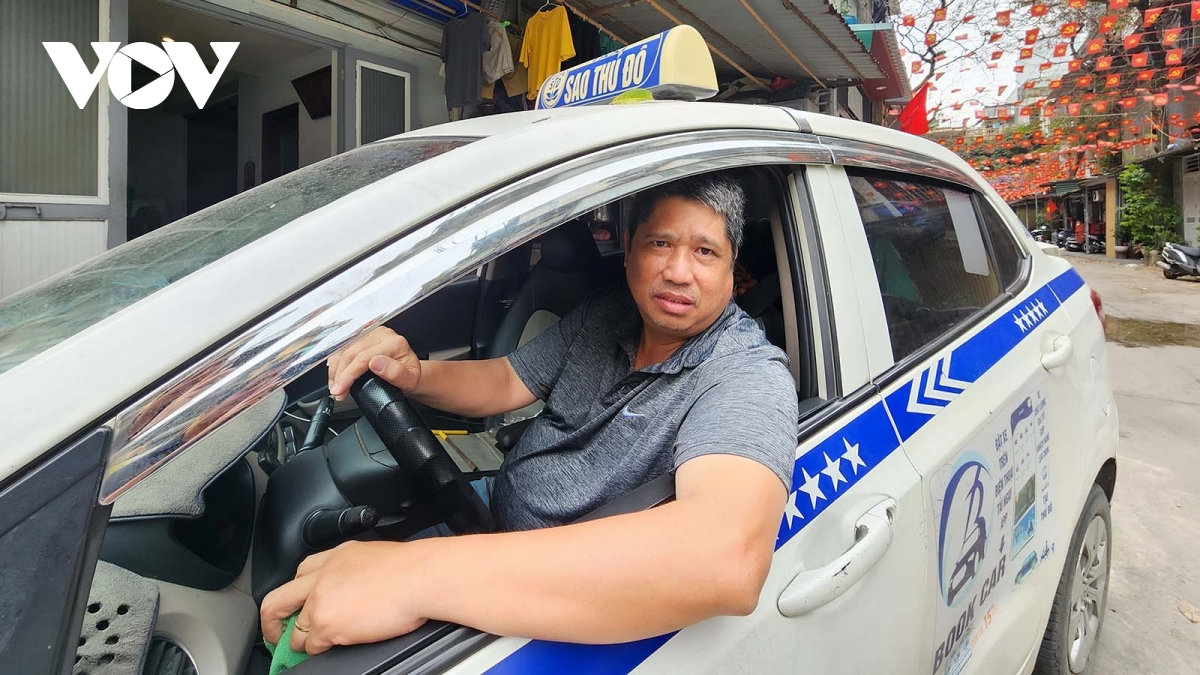ha noi chuyen taxi xang sang xe dien tai xe ung ho nhung con nhieu tran tro hinh anh 2