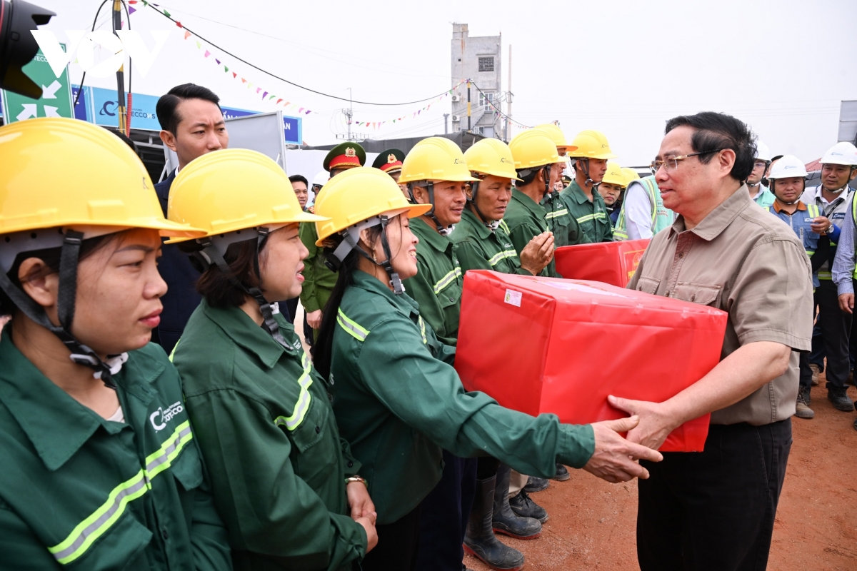 thu tuong xay dung khu kinh te hang khong hien dai, hoi nhap quoc te hinh anh 3