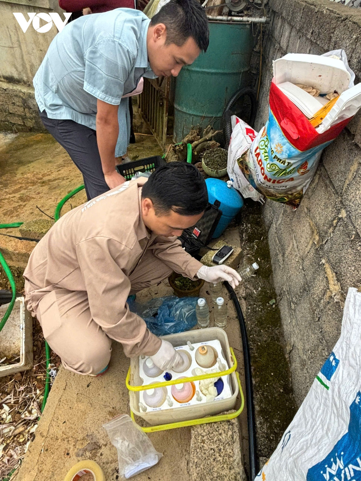 nguồn nước sinh hoạt bị ô nhiễm, người dân sơn la kêu cứu hình ảnh 15 nguon nuoc sinh hoat bi o nhiem, nguoi dan son la keu cuu hinh anh 15