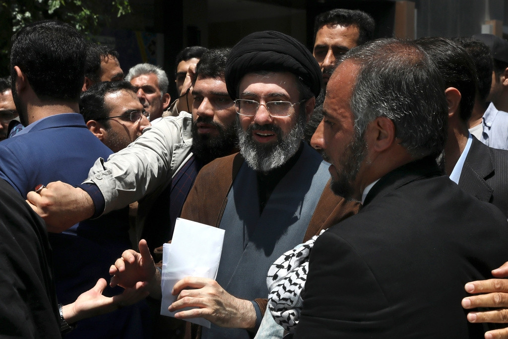 cac trung tam quyen luc iran va hezbollah dong loat ung ho lanh tu toi cao moi hinh anh 1
