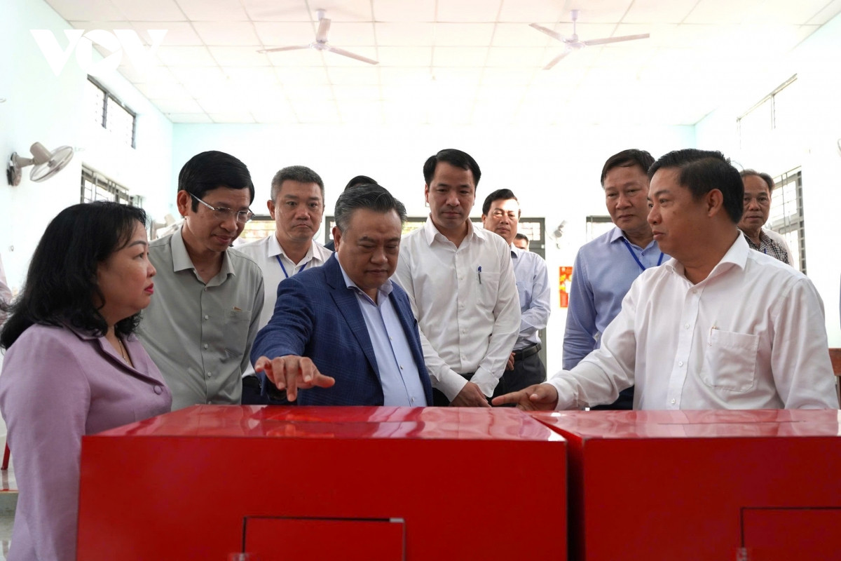 Ông trần sỹ thanh kiểm tra công tác chuẩn bị bầu cử tại Đắk lắk hình ảnh 3 Ong tran sy thanh kiem tra cong tac chuan bi bau cu tai Dak lak hinh anh 3