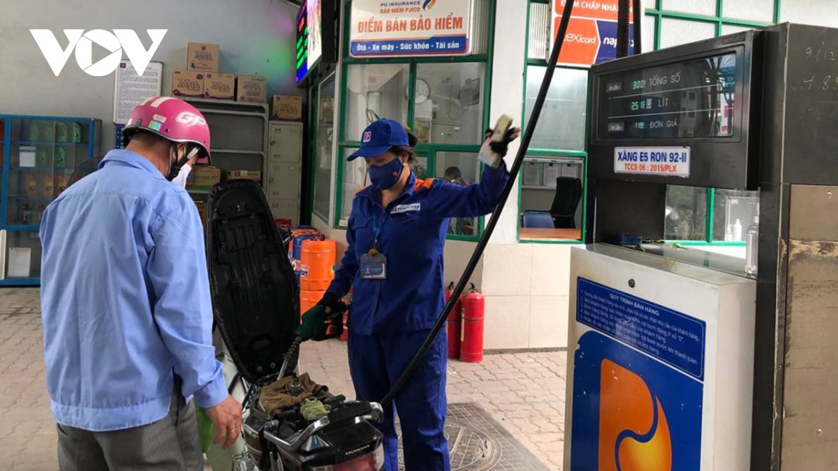 bộ công thương đề xuất trích quỹ bình ổn khi giá xăng dầu tăng trên 20 tháng hình ảnh 1 bo cong thuong de xuat trich quy binh on khi gia xang dau tang tren 20 thang hinh anh 1