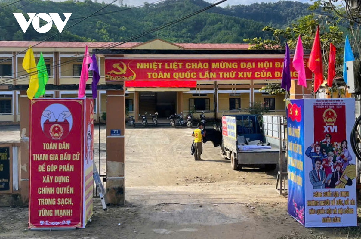 Đồng bào cơ tu ở miền núi Đà nẵng háo hức đợi ngày bầu cử hình ảnh 4 Dong bao co tu o mien nui Da nang hao huc doi ngay bau cu hinh anh 4