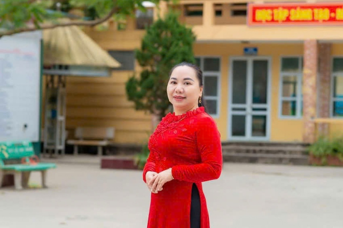 những nữ giáo viên dẫn dắt chuyển đổi số từ lớp học vùng khó hình ảnh 1 nhung nu giao vien dan dat chuyen doi so tu lop hoc vung kho hinh anh 1