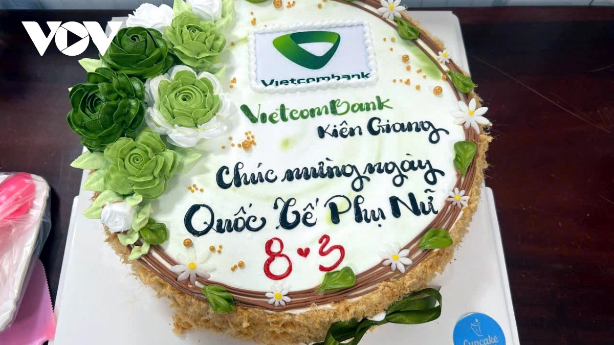 hon 63 nguoi o an giang nghi bi ngo doc khi an banh kem hinh anh 1