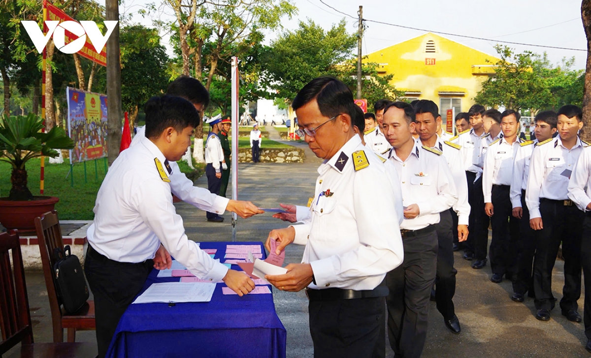 100 cán bộ, chiến sĩ vùng 3 hải quân tham gia ngày hội toàn dân hình ảnh 1 100 can bo, chien si vung 3 hai quan tham gia ngay hoi toan dan hinh anh 1