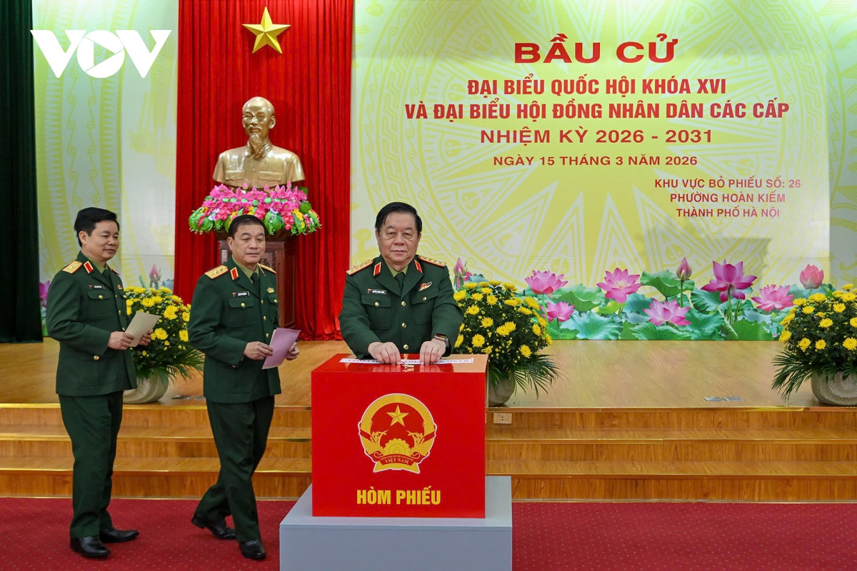 chu tich nuoc luong cuong bo phieu bau cu tai phuong hoan kiem, ha noi hinh anh 5