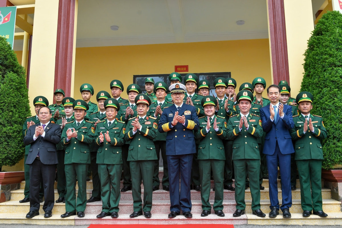 viet nam - trung quoc tang cuong doan ket, huong toi phat trien ben vung hinh anh 10