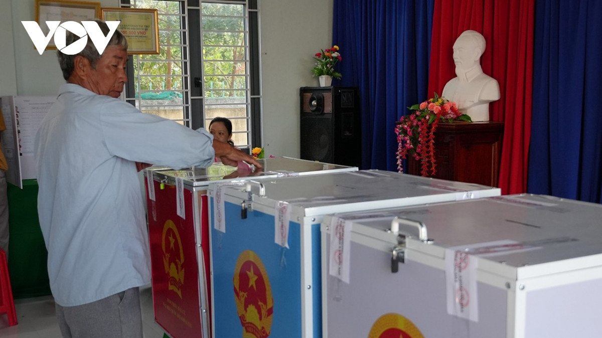 cử tri khánh hòa mong sớm triển khai nhà máy điện hạt nhân hình ảnh 1 cu tri khanh hoa mong som trien khai nha may dien hat nhan hinh anh 1