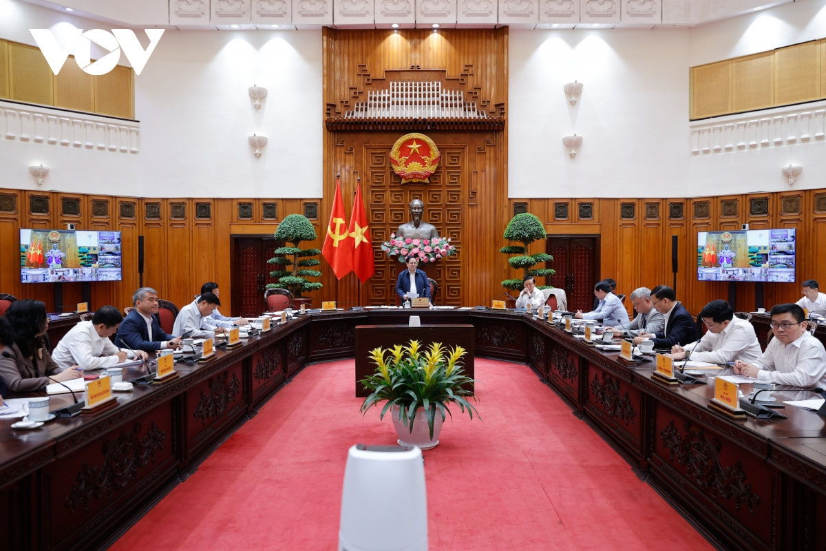 thu tuong bao dam tien do, chat luong cac du an duong sat hinh anh 1