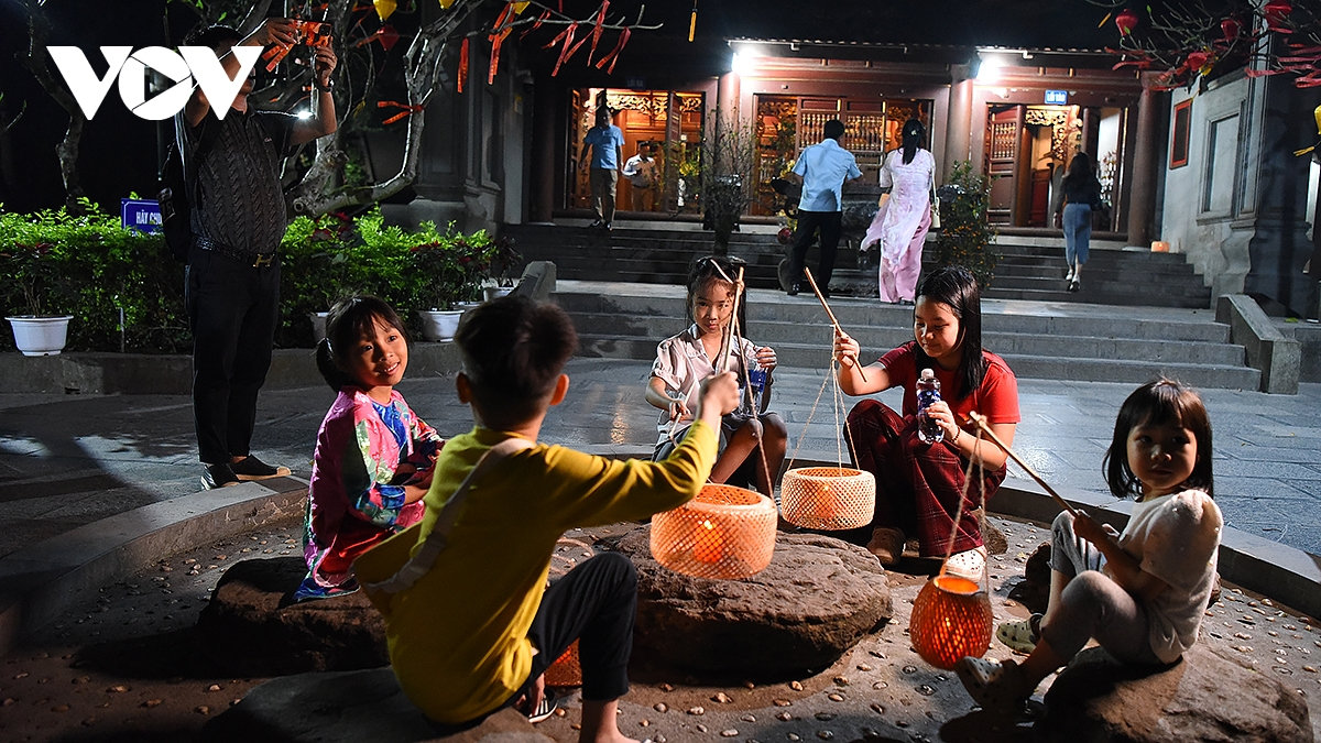 phu tho gioi thieu tour du lich dem doc dao Den hung lung linh nguon coi hinh anh 15