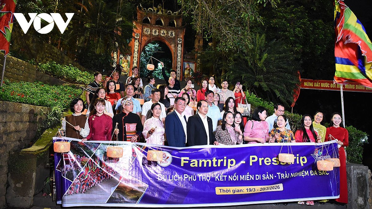 phu tho gioi thieu tour du lich dem doc dao Den hung lung linh nguon coi hinh anh 1